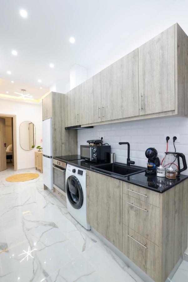 Zeos Finest Jacuzzi Suite Αθήνα Εξωτερικό φωτογραφία